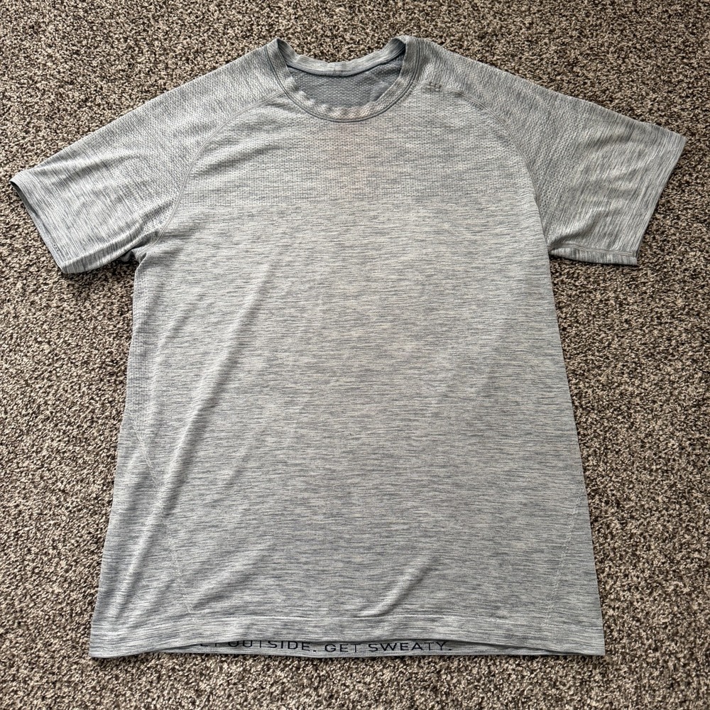 Lululemon Metal Vent Tech Short Sleeve T Shirt Medium Men Gray